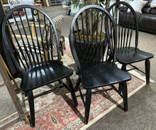 Load image into Gallery viewer, Chair