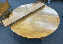 Load image into Gallery viewer, Table