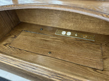 Load image into Gallery viewer, Oak Bed