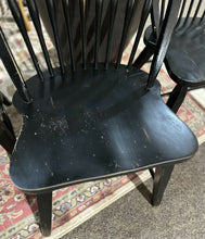 Load image into Gallery viewer, Chair