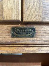 Load image into Gallery viewer, Cabinet
