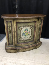 Load image into Gallery viewer, Cabinet
