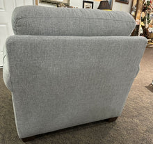 Load image into Gallery viewer, Smith Brothers Occasional Chair
