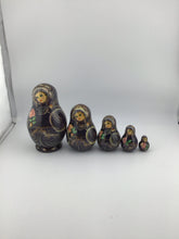 Load image into Gallery viewer, 5 nesting Russian doll w/dark lacquer floral finish
