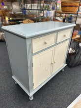Load image into Gallery viewer, Cabinet
