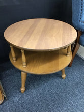 Load image into Gallery viewer, Mersman Accent table
