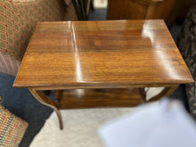 Load image into Gallery viewer, End Table
