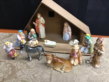Load image into Gallery viewer, Hummel Holiday Decor
