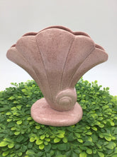Load image into Gallery viewer, Red Wing Pottery
