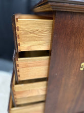 Load image into Gallery viewer, Thomasville Nightstand
