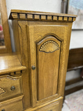 Load image into Gallery viewer, Dresser with Mirror
