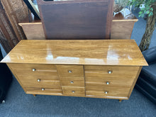 Load image into Gallery viewer, Dresser
