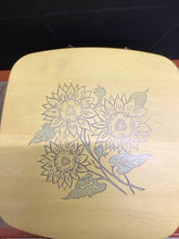 Load image into Gallery viewer, Longaberger Basket
