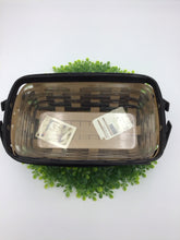 Load image into Gallery viewer, Longaberger Basket
