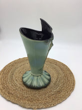 Load image into Gallery viewer, Hull Vase
