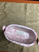 Load image into Gallery viewer, Longaberger Basket
