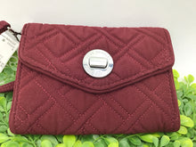 Load image into Gallery viewer, Vera Bradley Purse
