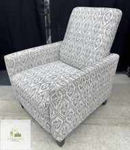 Load image into Gallery viewer, Recliner
