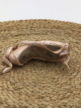 Load image into Gallery viewer, Just The Right Shoe En Pointe Ballet Slipper Raine Pink
