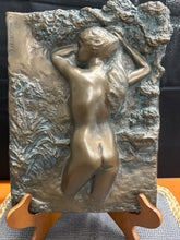 Load image into Gallery viewer, Sculpture
