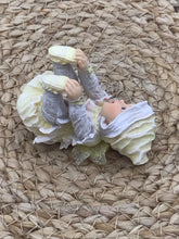 Load image into Gallery viewer, Figurine

