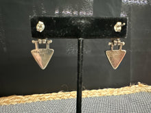 Load image into Gallery viewer, Earrings
