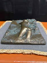 Load image into Gallery viewer, Sculpture
