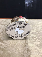 Load image into Gallery viewer, Holiday Decor
