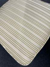 Load image into Gallery viewer, Thomasville Table and Chairs
