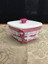 Load image into Gallery viewer, Longaberger Basket
