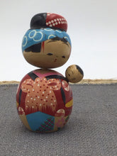 Load image into Gallery viewer, Figurine
