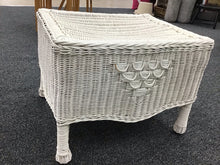 Load image into Gallery viewer, Stool
