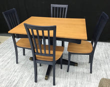 Load image into Gallery viewer, Table
