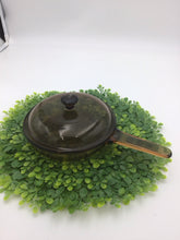 Load image into Gallery viewer, Fry Pan Skillet Pyrex w Lid
