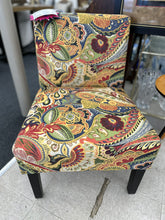 Load image into Gallery viewer, Chair
