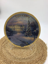 Load image into Gallery viewer, Thomas Kinkade Plate
