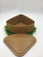 Load image into Gallery viewer, Longaberger Basket
