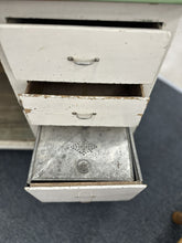 Load image into Gallery viewer, Cabinet
