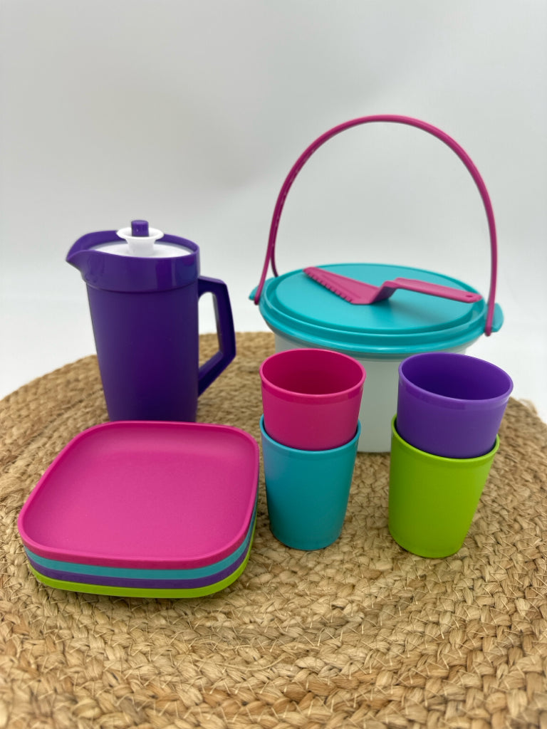 Tupperware Dishes/Cookware Misc.
