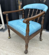 Load image into Gallery viewer, Occasional Chair
