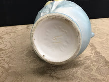 Load image into Gallery viewer, Hull Pottery
