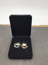 Load image into Gallery viewer, Earrings
