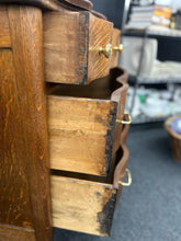 Load image into Gallery viewer, Dresser
