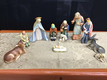 Load image into Gallery viewer, Hummel Holiday Decor
