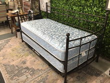 Load image into Gallery viewer, Day Bed with Mattress
