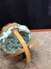 Load image into Gallery viewer, Longaberger Basket
