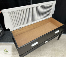 Load image into Gallery viewer, Table
