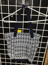 Load image into Gallery viewer, Thirty One Purse
