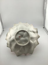 Load image into Gallery viewer, 2pc Omnibus Ceramic Poinsettia Basket w ORNAMENT (BOX)
