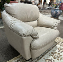 Load image into Gallery viewer, Natuzzi Occasional Chair
